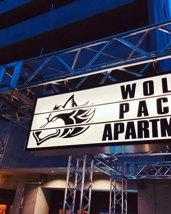 Wolf Pack Apartment 32 Osaka