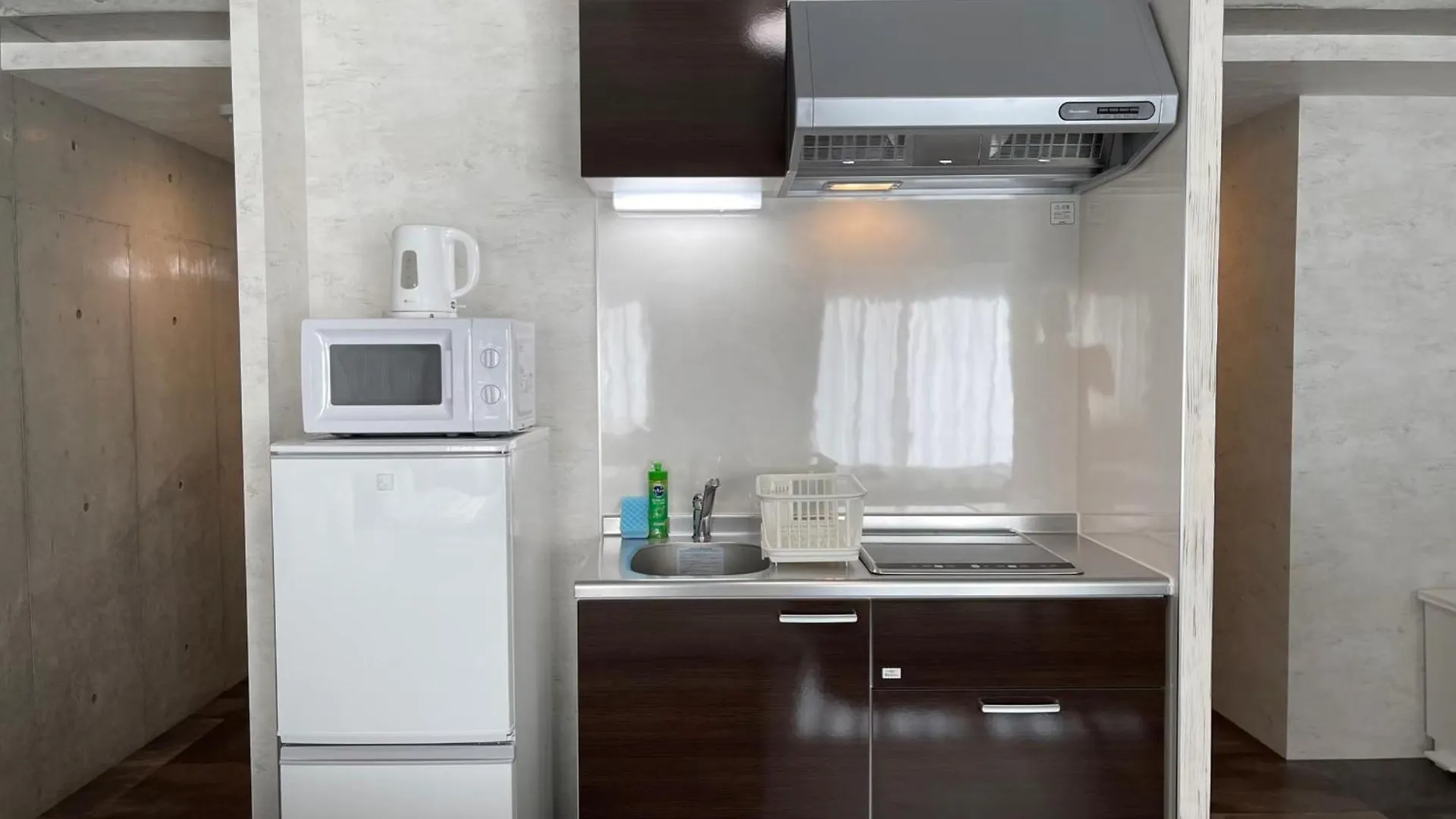 Wolf Pack Apartment 32 Osaka Japan