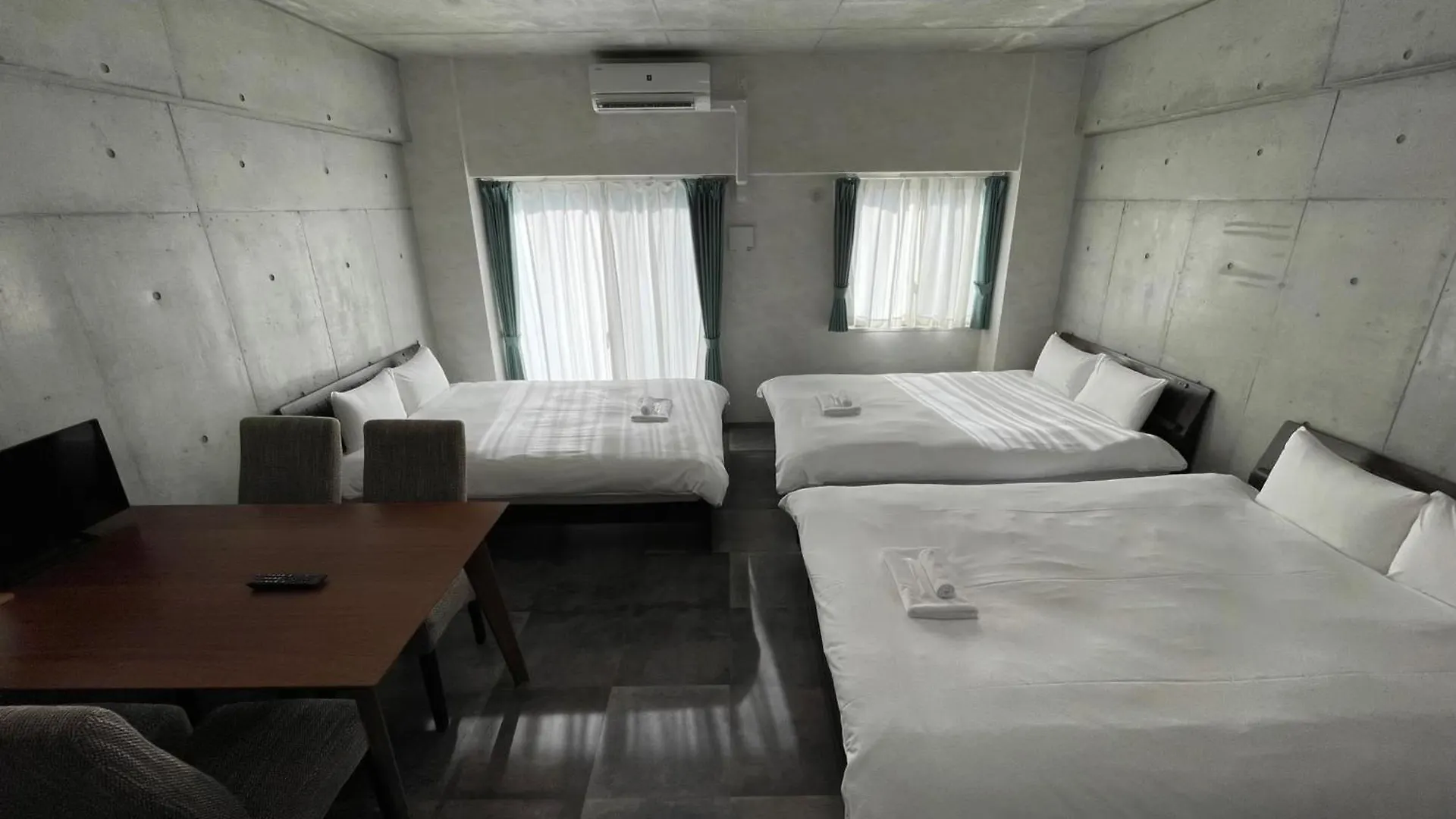 Wolf Pack Apartment 32 Osaka 0*,  Japan
