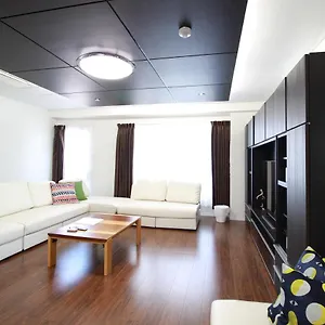  Apartment Atrium Deluxe - Self Check-in Only